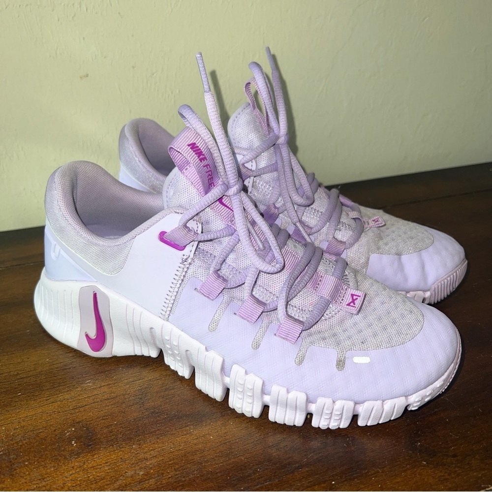Nike Women's Athletic Shoes - Soft Lavender